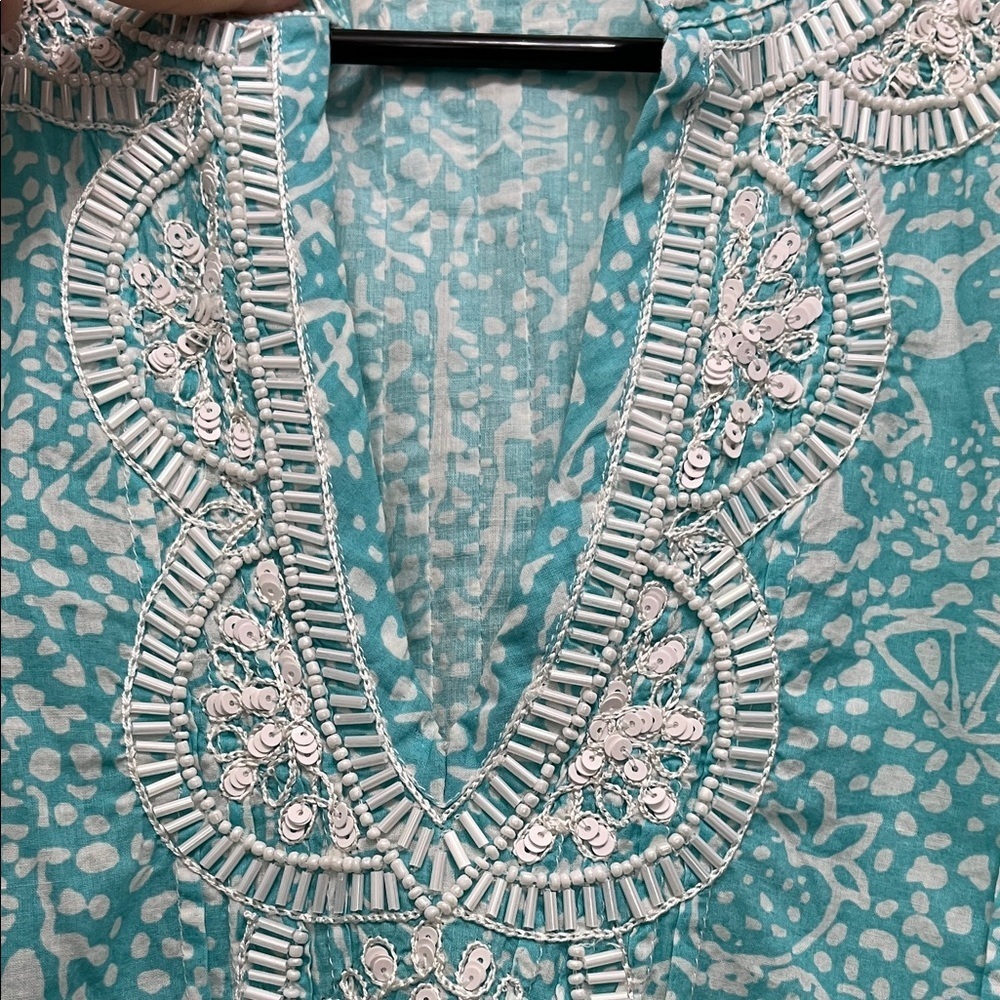 Lilly Pulitzer Sarasota Beaded Turquoise and White Patterned Tunic Top - Sz S - Picture 4 of 16